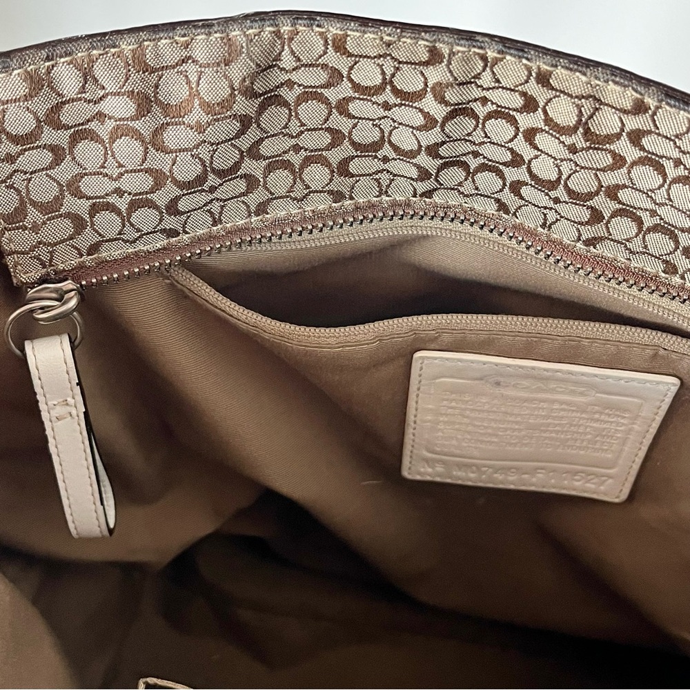 Coach Signature Gallery Tote F11526 Khaki Jacquard White Leather Trim Y2K - Picture 9 of 15